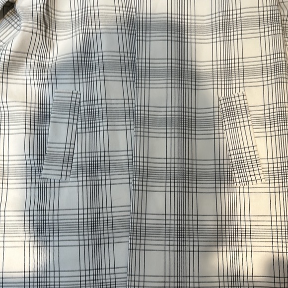 Nwt. Elaine rose jacket. - Picture 6 of 6